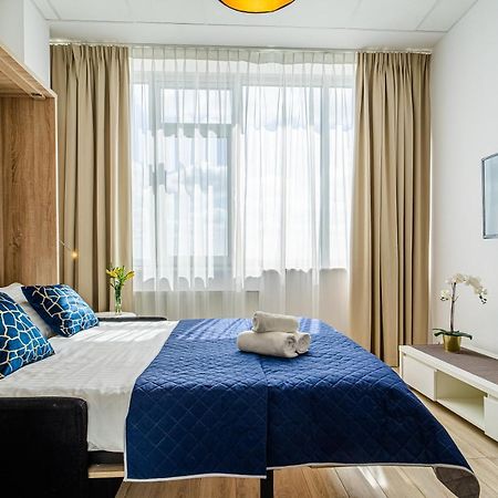 Varsovla Apartments Luaran gambar