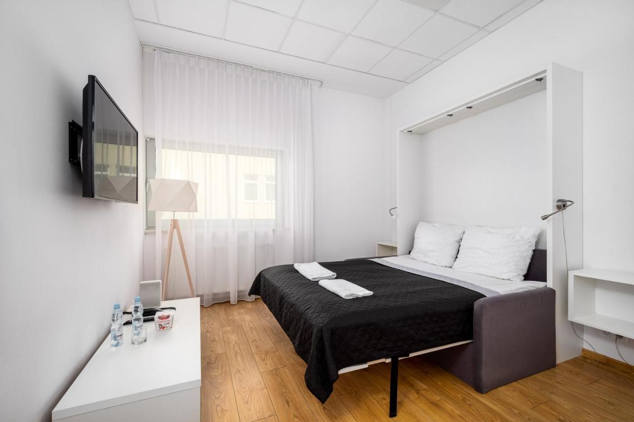 Varsovla Apartments Luaran gambar