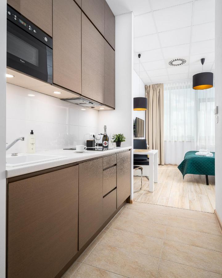 Varsovla Apartments Luaran gambar